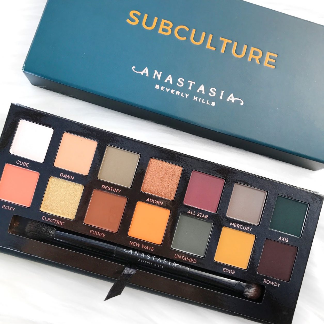 paletka subculture anastacia beverly hills